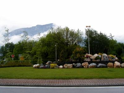 Traffic Circle near Air Liquide